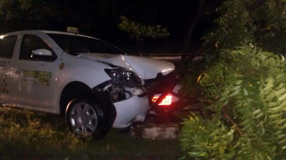 Taxista é esfaqueado durante tentativa de assalto em Teresina