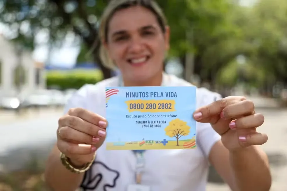 Projeto oferece serviço de atendimento psicológico gratuito por telefone — Foto: Reprodução/Sesapi