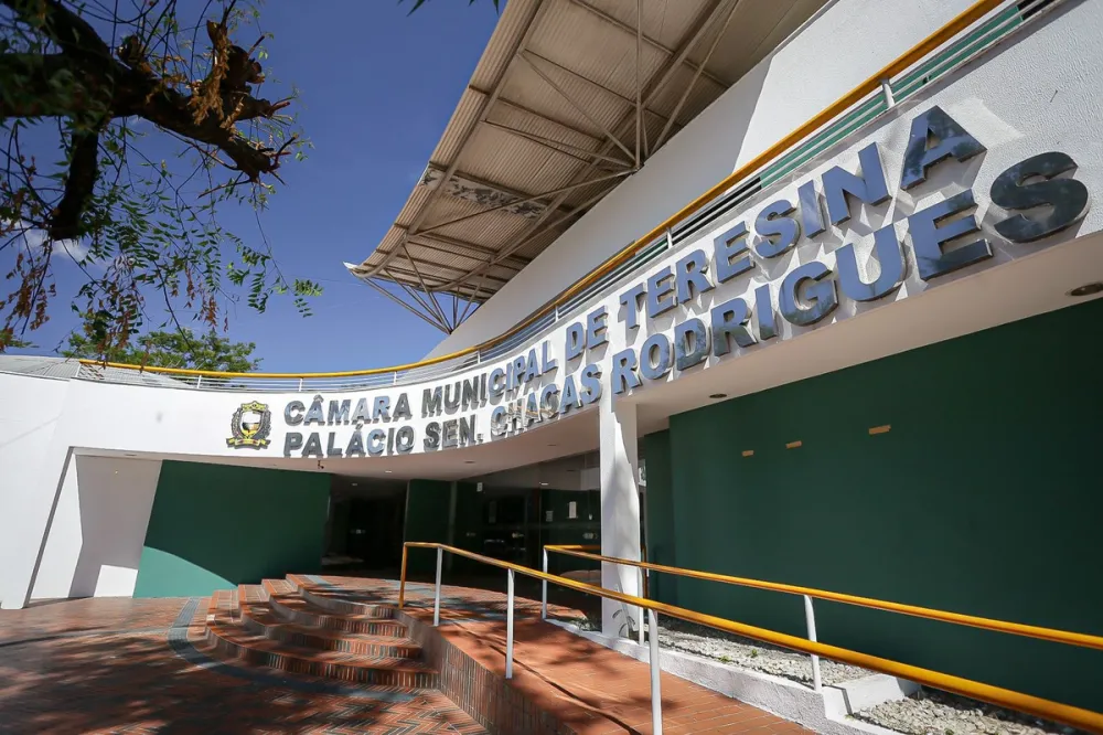 @ Lucas Dias