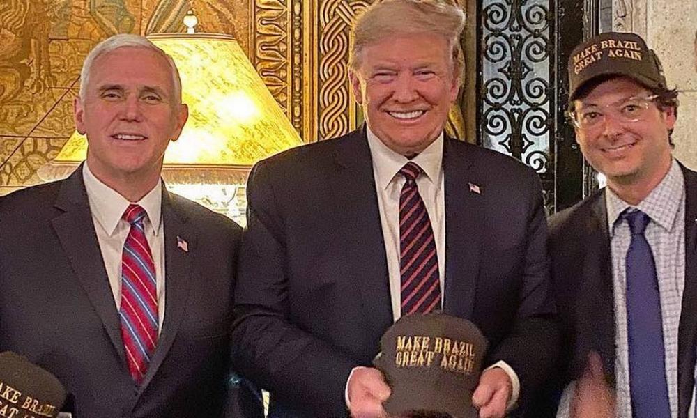  Wajngarten ao lado de Trump em jantar nos EUA Foto: Reprodução/Facebook 