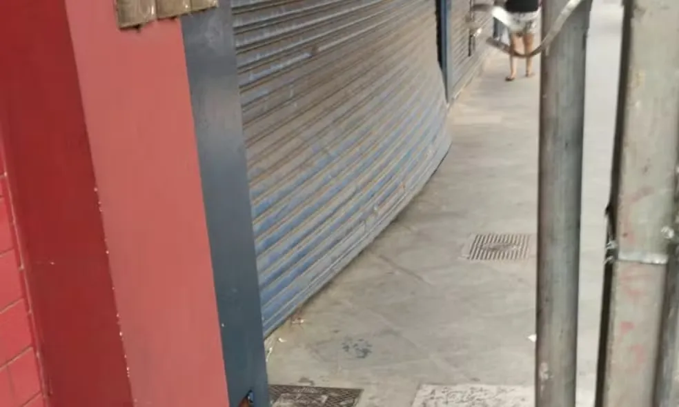 Loja é arrombada e furtada no Centro de Teresina — Foto: Reprodução