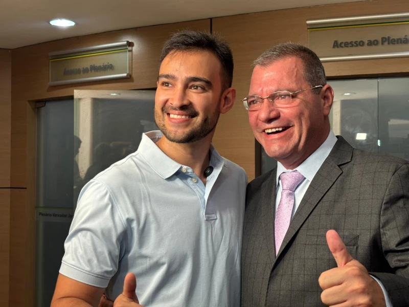 Vinicius recebeu apoio do vereador Joaquim do Arroz | @ Ezequiel Araújo