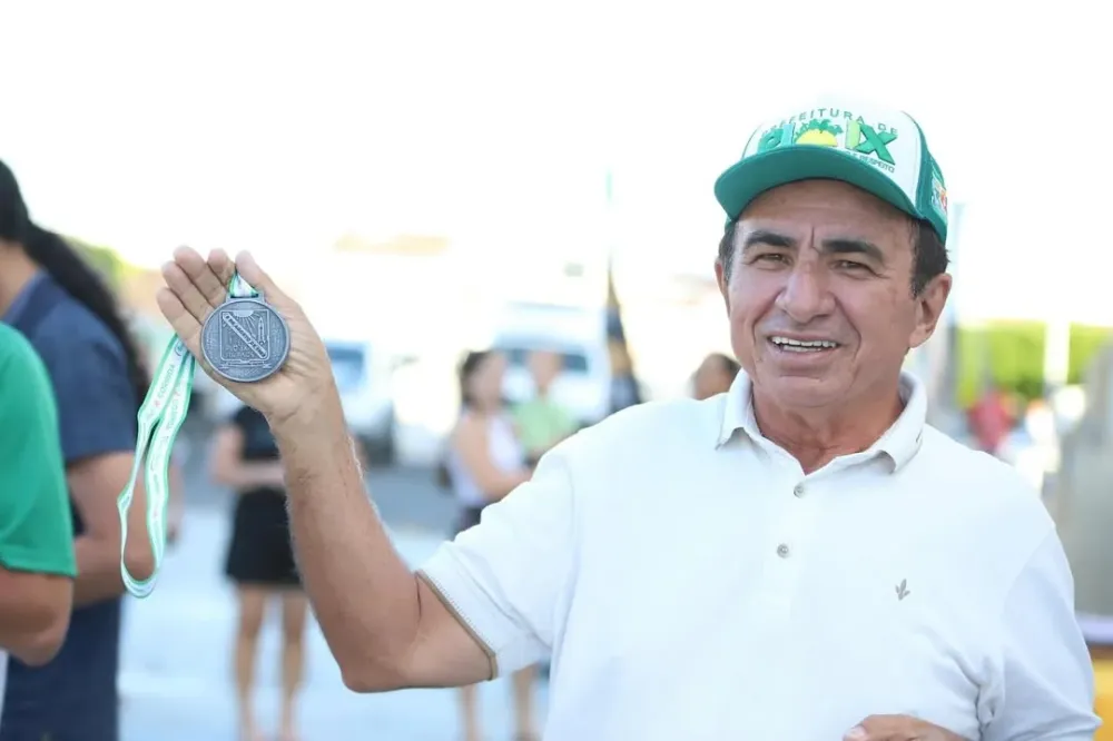 Prefeito Silas Noronha. (Foto: reprodução)