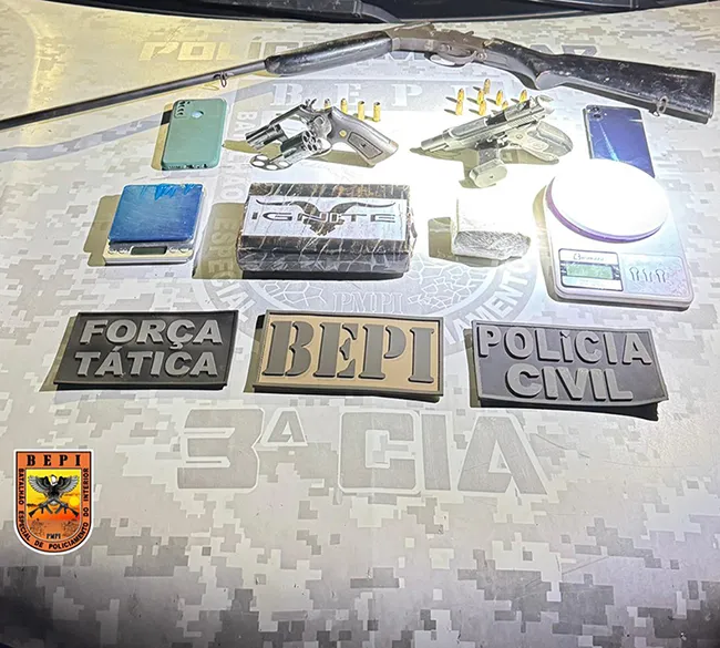 Suspeito de homicídios e outro homem morrem após confronto com policiais no interior do PI