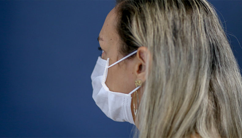Cura de coronavírus é como a de uma gripe em casos simples