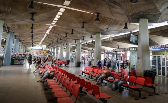  Movimento na rodoviária de Teresina cai 85% em três dias, diz gerência
