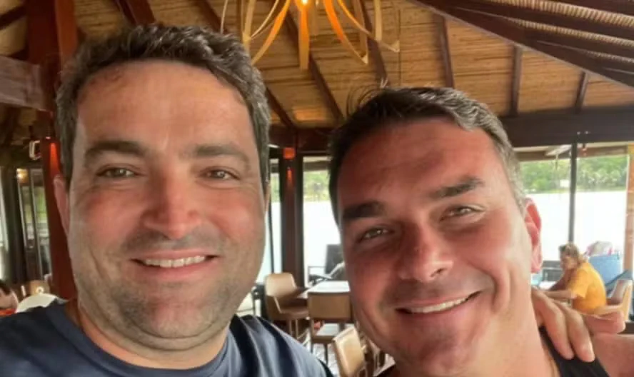 Willer Tomaz e Flávio Bolsonaro