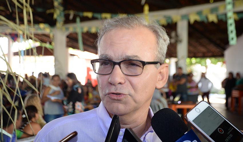 “Pesquisa agora é gasto de dinheiro”, avalia Firmino Filho sobre sondagens