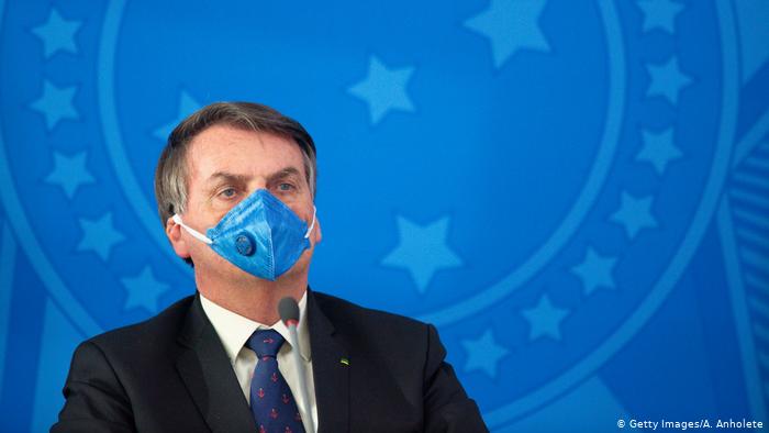 Bolsonaro vem defendendo isolamento parcial, mesmo com risco de mais mortes: 