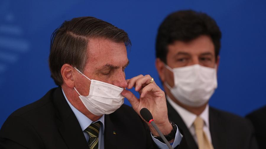 'De saco cheio de Mandetta', Bolsonaro pode demiti-lo a qualquer momento 