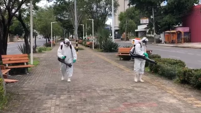 Espaços públicos de Teresina passam por sanitarização por combate a Covid-19