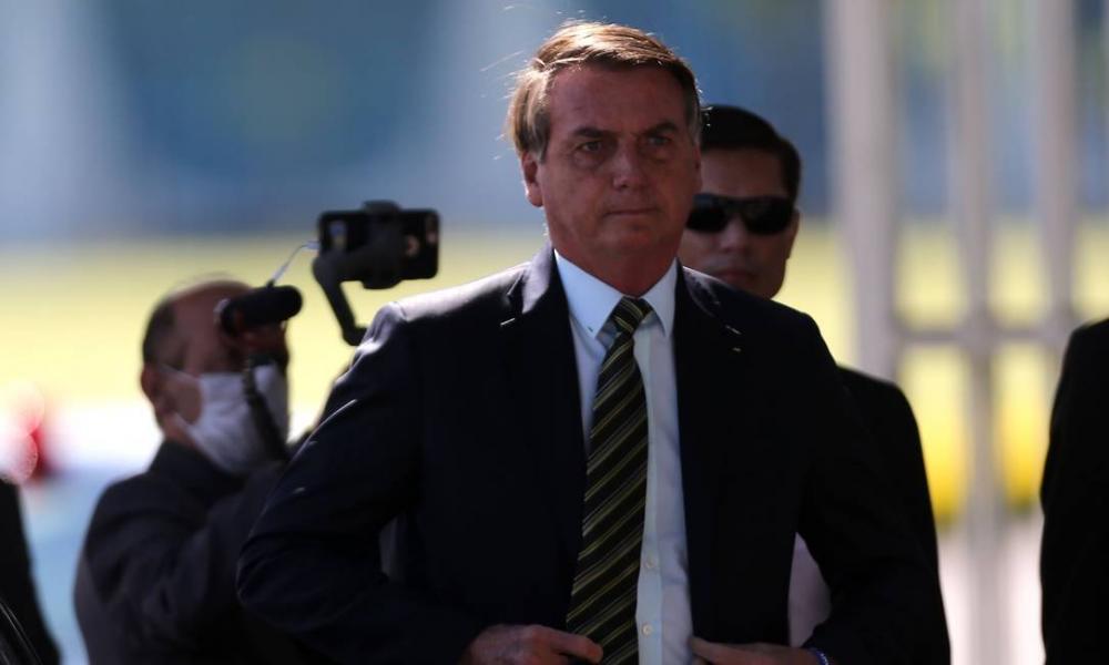 Bolsonaro sanciona auxílio de R$ 600 para trabalhador informal 