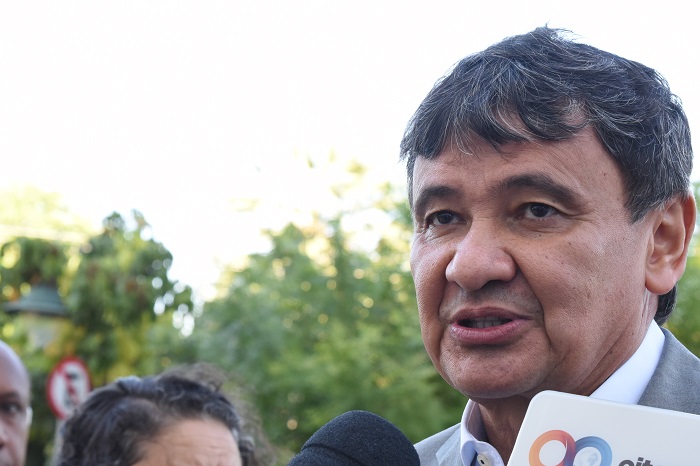 Wellington diz que ‘burocracia’ atrasa chegada de testes importados da China
