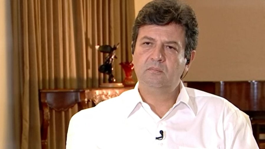 Mandetta iguala Bolsonaro a diabético que come doce e perde a perna
