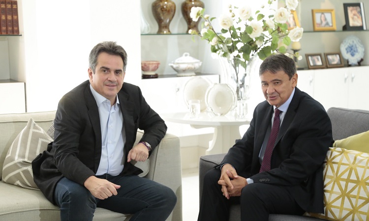  Ciro Nogueira sugere extinção de órgãos para Wellington Dias 