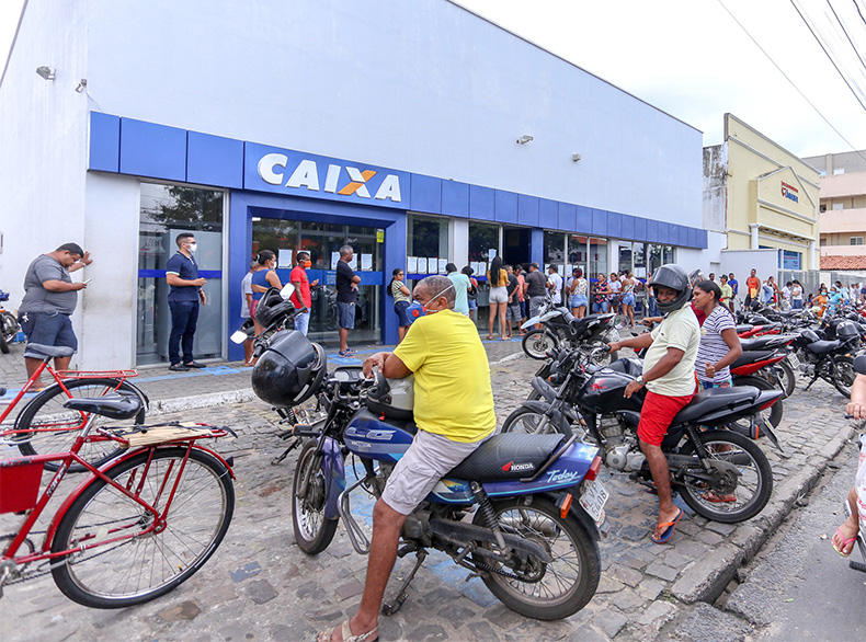 Caixa abre no feriado mas não atenderá auxílio emergencial