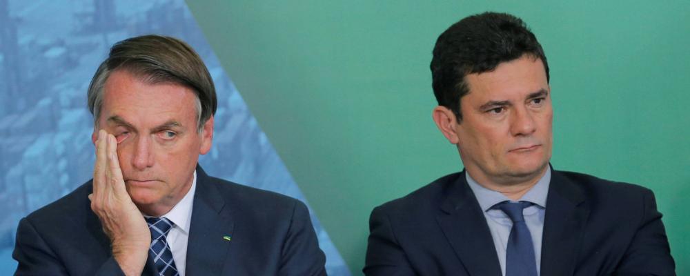 Bolsonaro exonera diretor da PF e empurra Moro para fora do governo