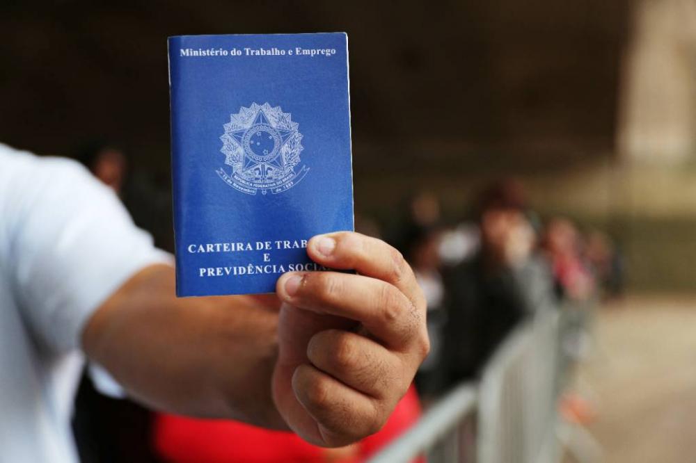 Pandemia afeta trabalhadores em diferentes áreas de atuação