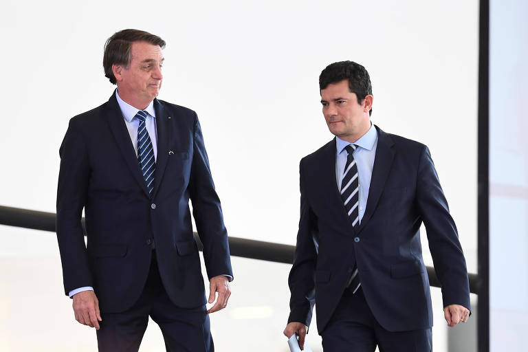 Bolsonaro vê Moro 'candidatíssimo' e teme enfrentar seu ex-ministro em 2022
