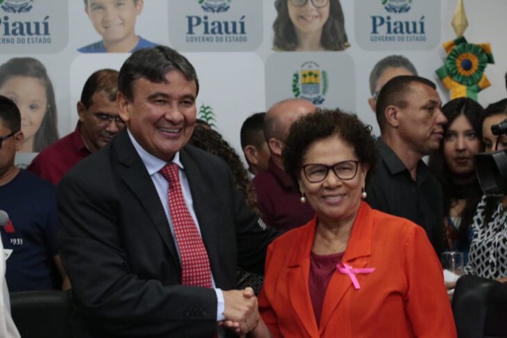 Wellington transmite governo para Regina Sousa e vai apresentar projetos na Itália