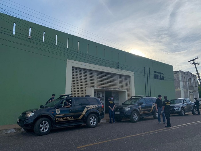 PF prende vereador e empresários por fraudes em União