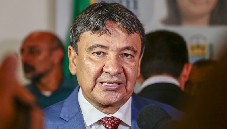  Governador se reúne com deputados para discutir lockdown no estado