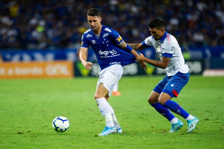 Em reencontro de Ceni com Cruzeiro, Fortaleza segura 1 a 1 no Mineirão