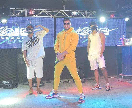 Cantor Kaio Stronda tem live solidária barrada pela PM em Teresina