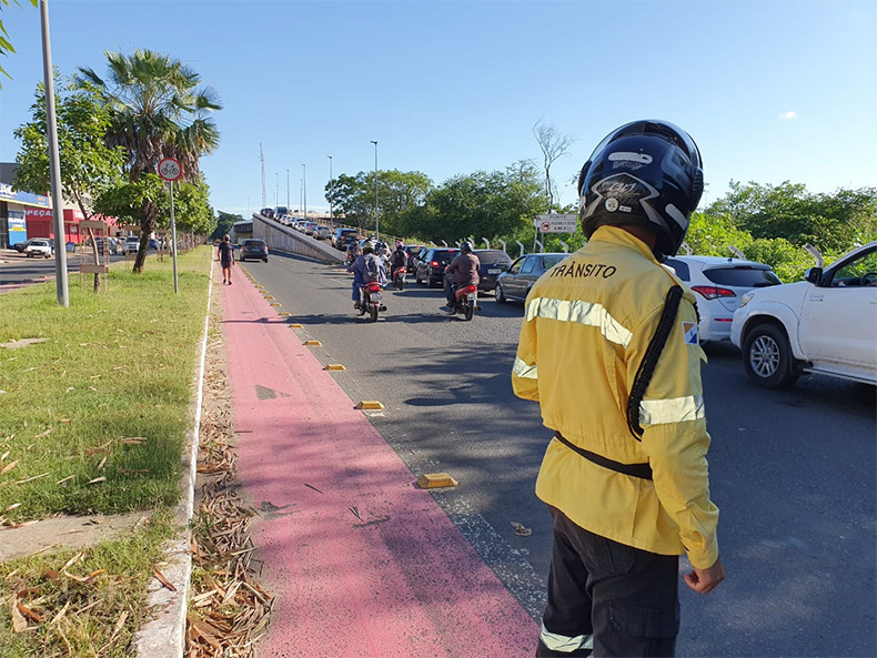 Barreira sanitária entre Teresina e Timon gera fila quilométrica