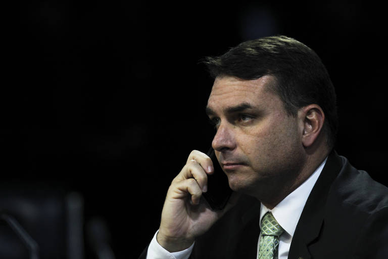 Já sob Bolsonaro, Queiroz soube de relatório na PF ainda em fase sigilosa