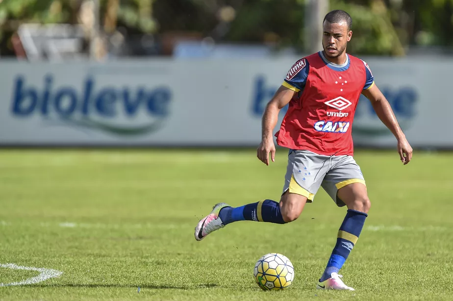 Venda pelo Cruzeiro pode ter sido usada em 'rachadinha'