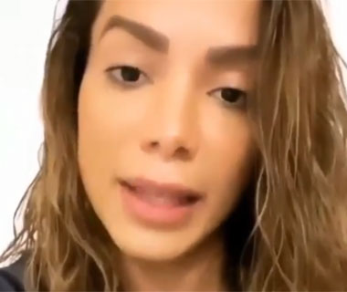 Vazam na internet áudios de Anitta falando de famosos