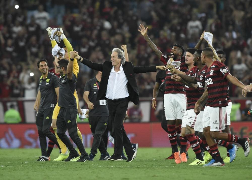 Jorge Jesus completa um turno no Flamengo com apenas uma derrota 