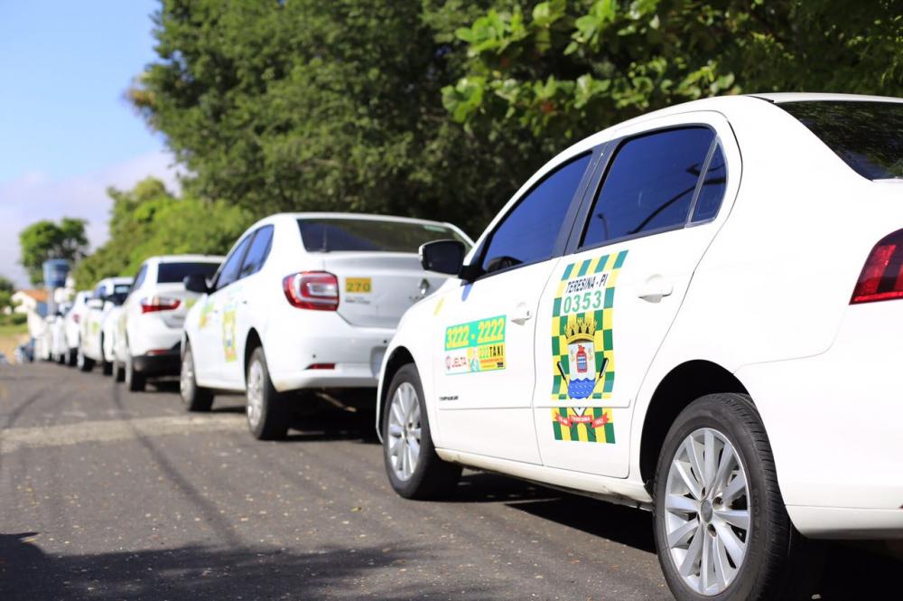 Cerca de 2 mil taxistas serão testados para Covid-19 em Teresina