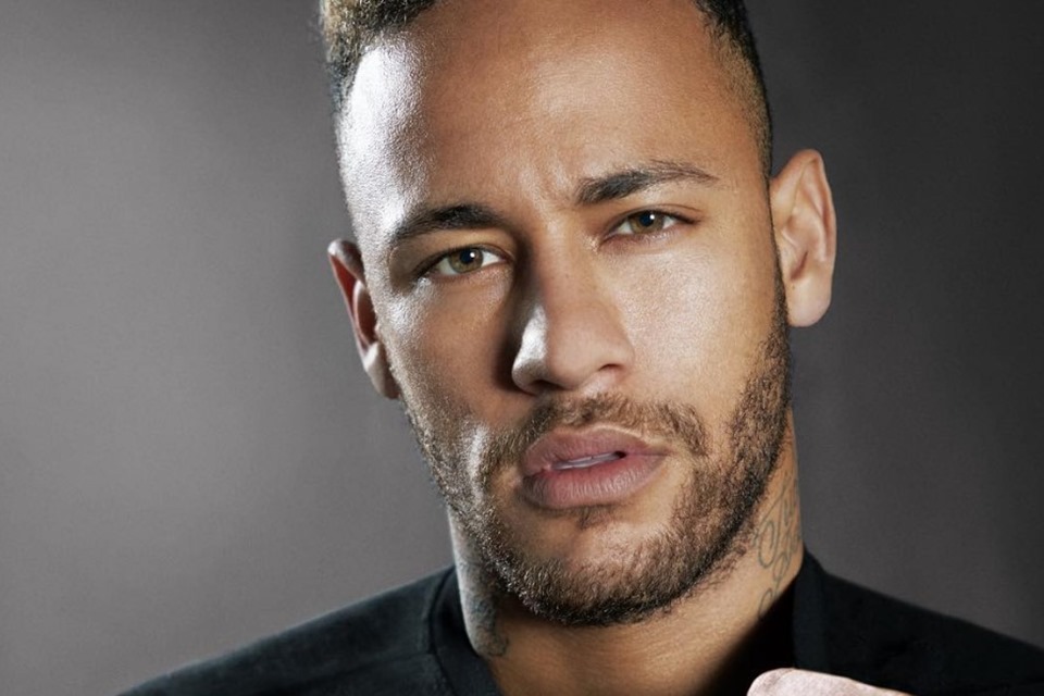 Em áudio, Neymar ameaça e chama o namorado da mãe de 'viadinho'