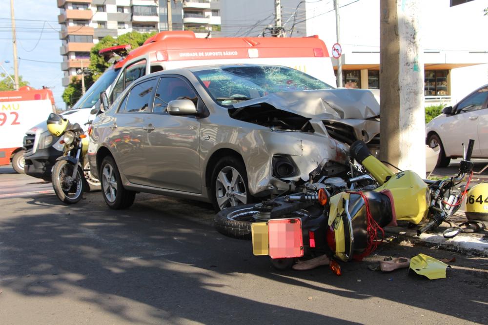 Colisão entre veículos deixa três feridos no bairro Jóquei, em Teresina
