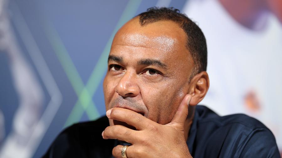 Cafu tem imóveis em leilão por dívida de mais de R$ 5 milhões