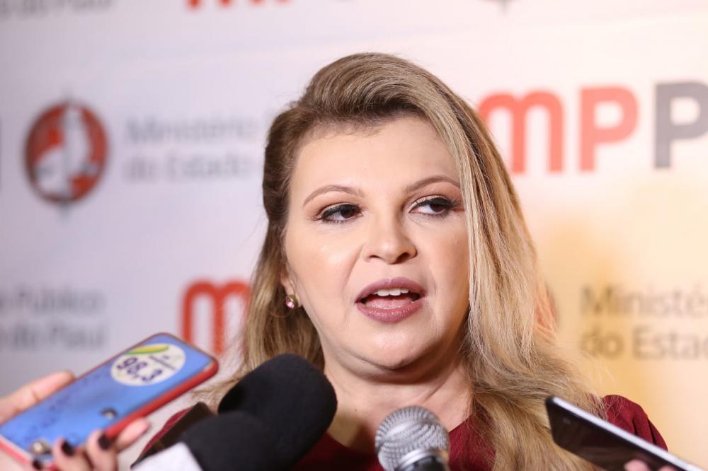Procuradora-geral quer que prefeitos mantenham comércio fechado no Piauí
