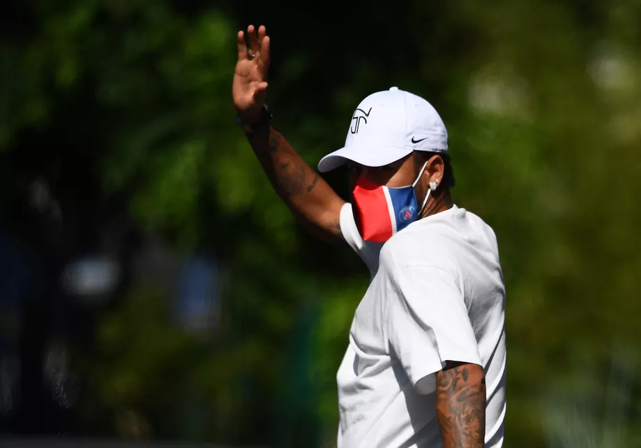 Neymar, Mbappé e companhia retomam os treinos no PSG