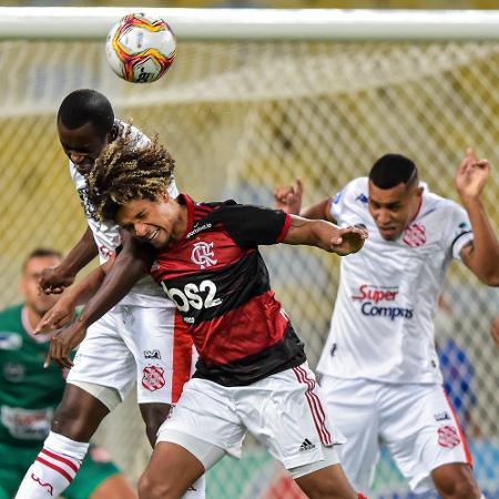 Em ação, Globo ameaça romper contrato do Carioca se Flamengo passar jogos 