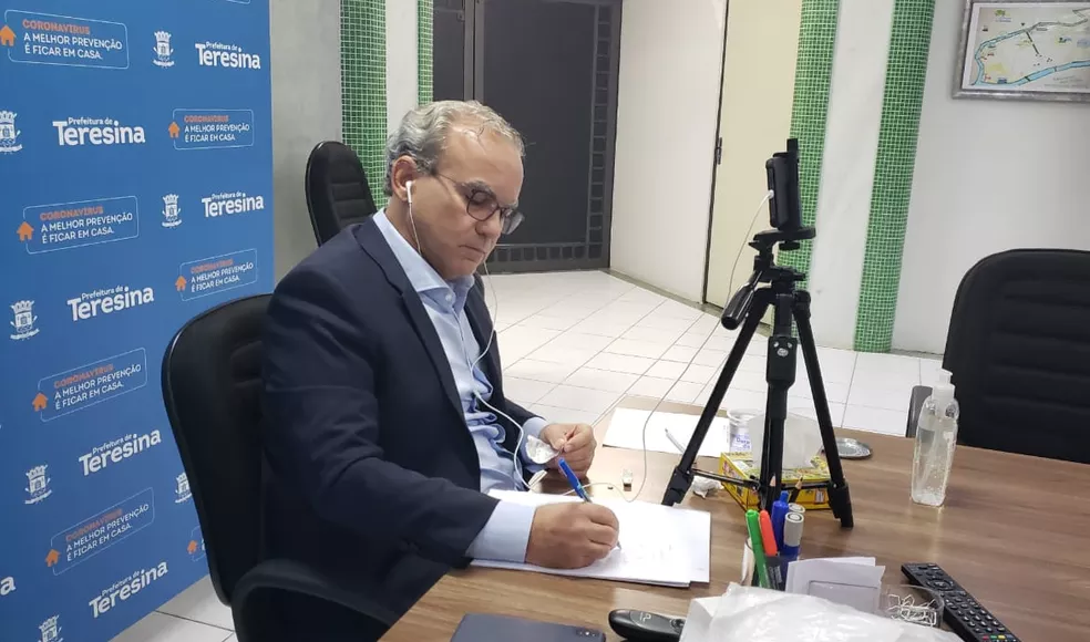 Novo exame do prefeito de Teresina dá negativo para coronavírus: 'De volta ao trabalho'