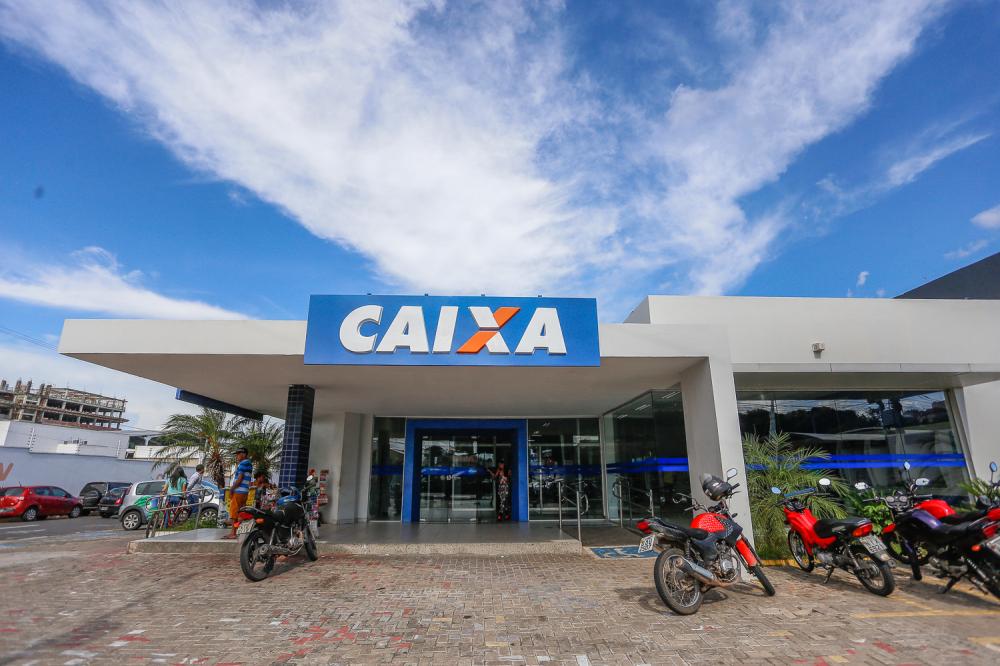 Os interessados devem procurar uma agência da Caixa.