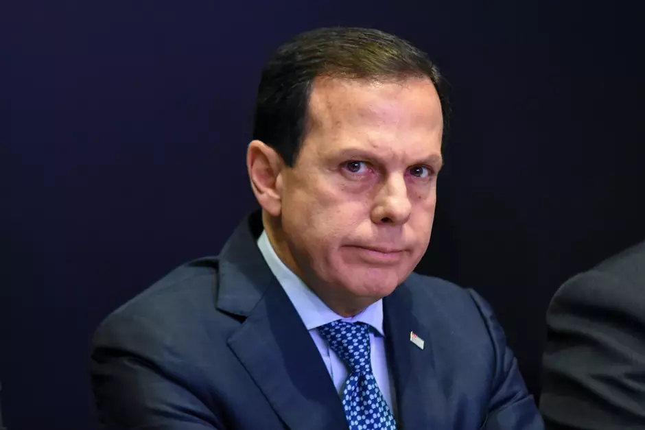  Doria confirma início de teste de vacina contra covid sem aval