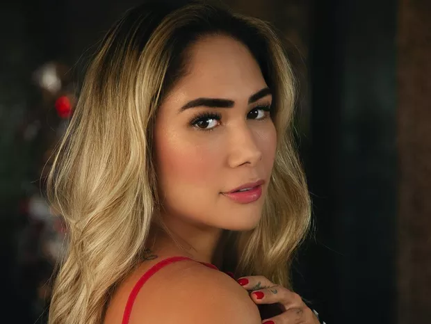 Ex-BBB chamada de 'porpeta' lembra ex abusivo: 'Me culparam'