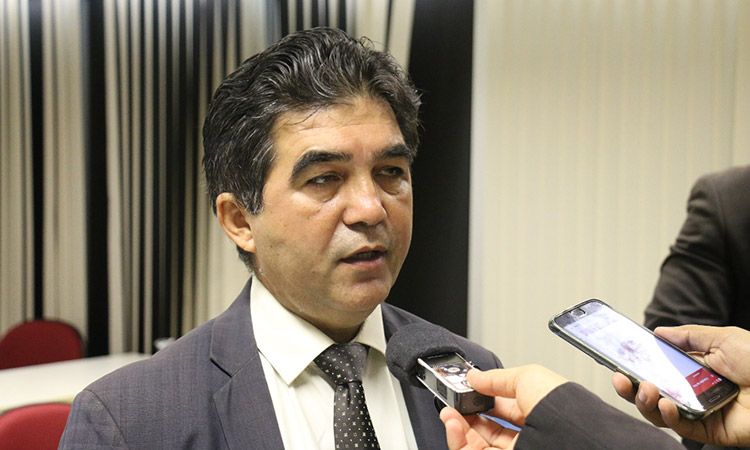 Deputado Francisco Limma é apontado como nome forte para assumir o PT