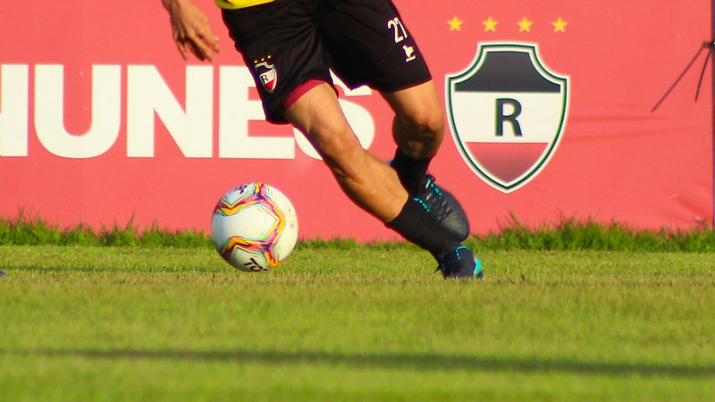 Três jogadores do River testam positivo para o novo coronavírus