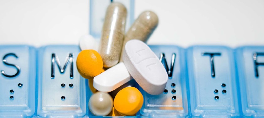 Medicamentos prescritos por médicos ajudam a controlar sintomas de transtornos (Foto: Folhapress)