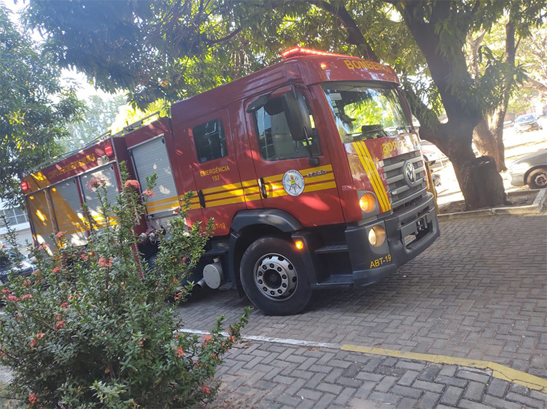  Princípio de incêndio atinge sala na sede da Sesapi; Corpo de Bombeiros foi acionado 