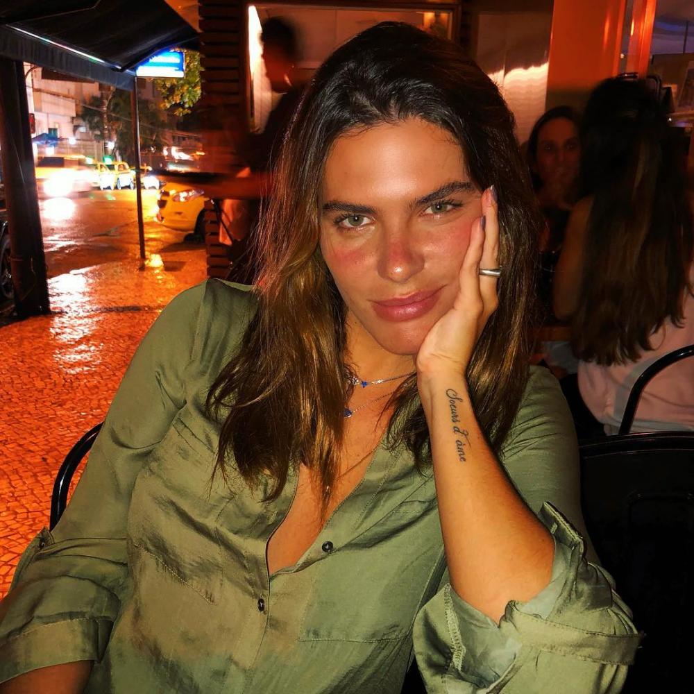 Mariana Goldfarb relata assédio em provador de loja: 