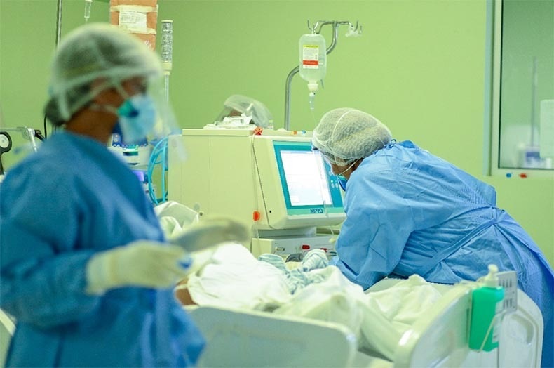 Taxa de ocupação de leitos de UTI volta a superar 70% em Teresina